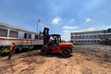 Relokasi 40 KRL Afkir, KAI Logistik Buktikan Kompetensi Angkut Barang Berat
