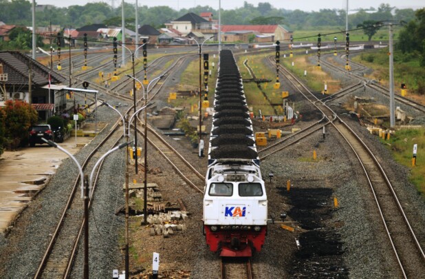 KAI Logistik Angkut Batubara