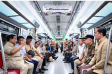 Prabowo Tegaskan Tanggung Jawab Penuh Atas Kereta Cepat Whoosh