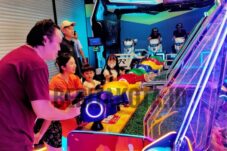 Keseruan yang melibatkan keluarga antara orang tua dan anak juga saudara lainnya menjadi concern target dari Timezone Indonesia (Dok/Beritakota.id)