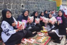 Hari Guru 2025, Alumni SDN 204 Cidadap Berikan Apresiasi