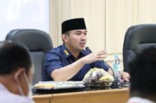 Bupati Bekasi Ade Kuswara Terjaring OTT KPK, Kekayaan Rp 79 Miliar dan Mobil Mewah Disorot