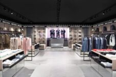 A|X Armani Exchange Hadir di Medan, Berikan Pengalaman Belanja Menyenangkan di Seluruh Indonesia