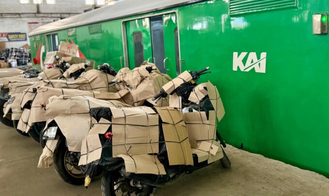 KAI Logistik Prediksi Angkutan Motor Nataru 2025/2026 Naik 10 Persen