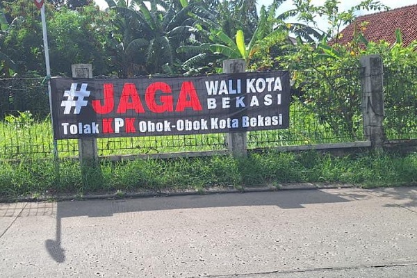 Spanduk Tolak KPK di Bekasi Muncul Pasca OTT Bupati
