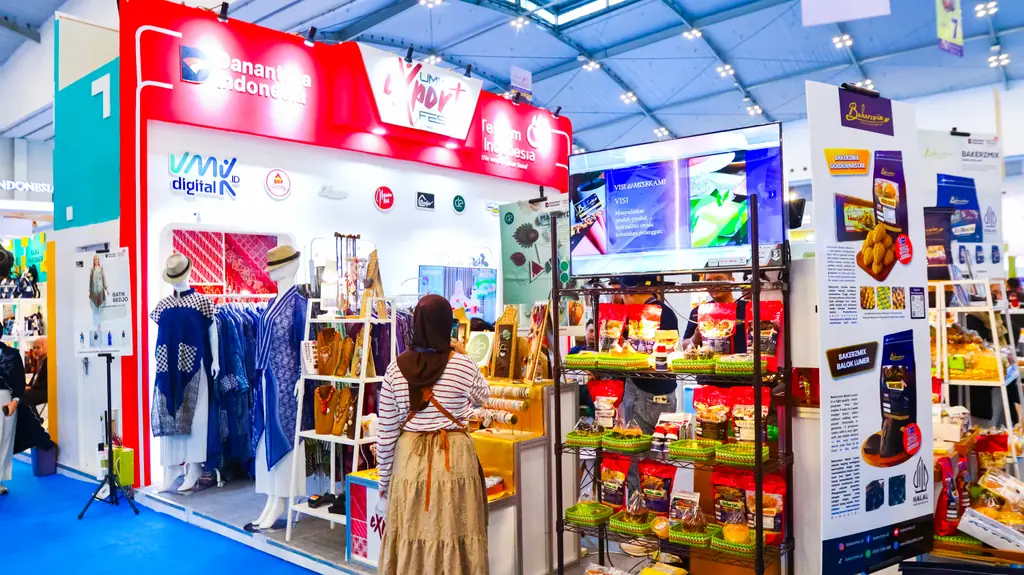Telkom Dukung UMKM Go Global: Bawa Produk Lokal Mendunia di Trade Expo!