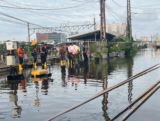 Banjir Pantura Lumpuhkan Perjalanan Kereta Wisata, KAI Wisata Mohon Maaf dan Tawarkan Solusi