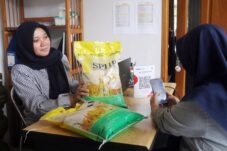 Mulai Februari 2026, Bapanas Izinkan Masyarakat Beli Beras SPHP Hingga 5 Pack