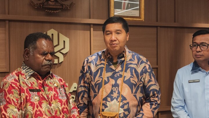 Bahas Program Rumah Layak Huni dan KUR Perumahan, Menteri PKP Bertemu Gubernur Elisa Kambu