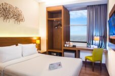 Grand Whiz Poins Simatupang Jakarta Hadirkan Paket Family Staycation Seru untuk Liburan Keluarga