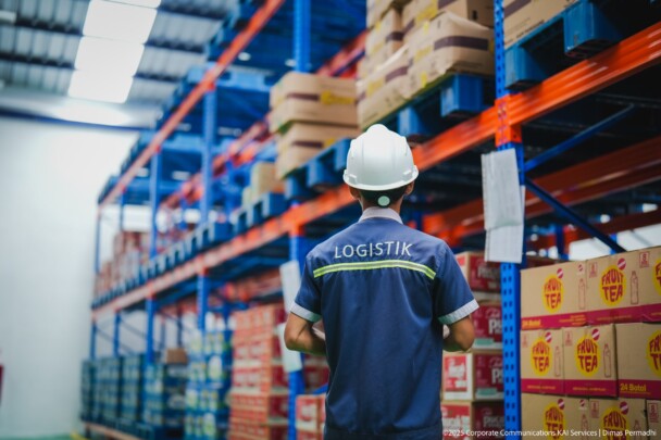 KAI Services dan KAI Logistik Resmikan Gudang Logistik Modern di Cirebon