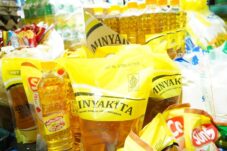 Amran Tegaskan Negara Hadir Kendalikan Minyak Goreng, BUMN Jadi Benteng Stok Nasional