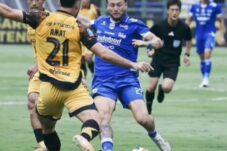 Gol Cepat Beckham Putra Bungkam Persija, Persib Kudang ke Puncak Klasemen
