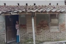 Rumah Bocor dan Lantai Tanah, Kisah Kakak Beradik Miskin di Desa Dukuhlo Bulakamba