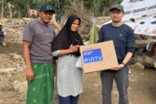 PINTU Salurkan Bantuan Starlink untuk Pemulihan Pasca Bencana di Aceh