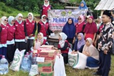 IGRA Brebes Salurkan Bantuan ke Warga dan RA Terdampak Tanah Bergerak di Sirampog