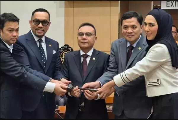 Setelah Sanksi MKD, Ahmad Sahroni Kembali Jadi Wakil Ketua Komisi III DPR