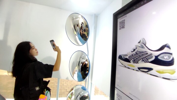 Sneakers Retro, Masuk ke Arena Tongkrongan Jakarta