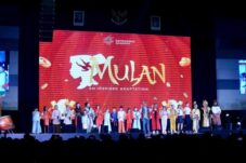 Sampoerna Academy Rayakan Imlek 2026 dengan Donasi untuk Anak Pejuang Kanker di Surabaya