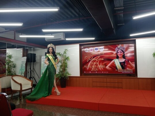 Harumkan Nama Bangsa, Roselina Risang Sekar Limbangsari Dinobatkan Miss Supraglobal 2026 di India