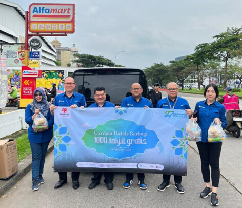 Omega Hotel Management Bagikan 1.000 Paket Takjil Ramadan, Perkuat Program CSR Perusahaan