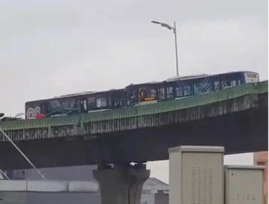 Tabrakan Transjakarta di Koridor 13, Penumpang Luka Ringan, Layanan Terganggu