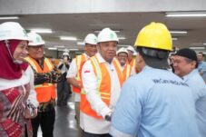 Wamenaker Afriansyah Noor Dorong Perusahaan Patuhi Norma Ketenagakerjaan