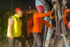 Respons Cepat Kecelakaan di Tol Brebes, Polisi Tiba 10 Menit Setelah Laporan dan Lakukan Evakuasi Korban