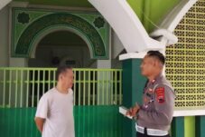 Satlantas Brebes Bagikan Token Listrik, Sisipkan Pesan Tertib Berlalu Lintas
