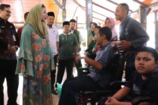 72 Difabel di Brebes Terima Alat Bantu Kesehatan dan Sembako