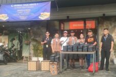 Eiger Margonda Depok Bagikan 200 Paket Takjil Gratis, Tebar Semangat Berbagi di Bulan Ramadan