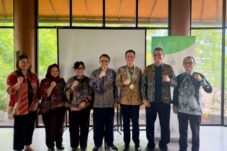 IHSG Anjlok 5,91%, Securities Crowdfunding Jadi Alternatif Investasi UMKM yang Kian Tumbuh