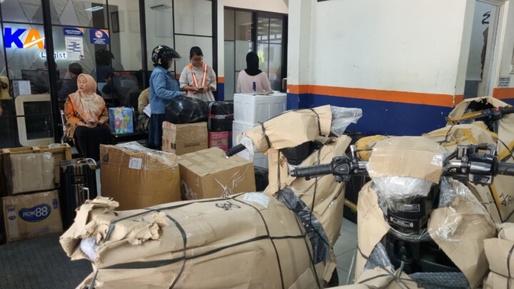 KAI Logistik Pecahkan Rekor Lebaran 2026, Pengiriman Tembus 5.740 Ton