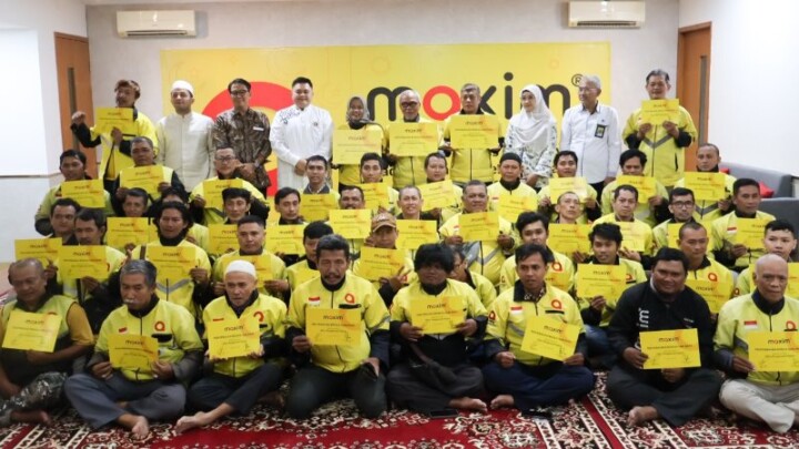 Maxim Salurkan BHR Bagi 50 Ribu Lebih Mitra Pengemudi