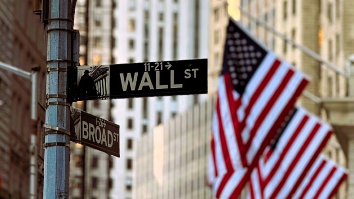 Wall Street Anjlok, Tertekan Konflik di Timur Tengah