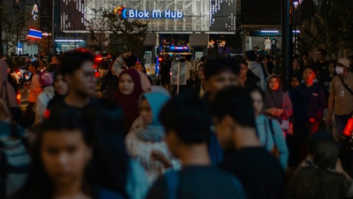 Penduduk Indonesia Capai 288,3 Juta Jiwa per Akhir 2025