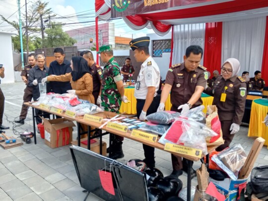 Kejari Brebes Musnahkan 33 Barang Bukti Tindak Pidana Umum