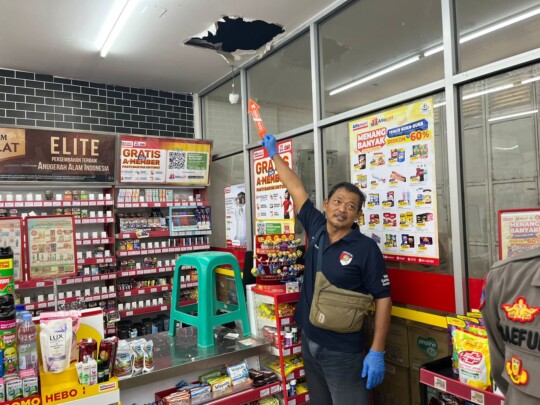 Pencuri Bobol Minimarket di Pantura Brebes, Aksi Pelaku Terekam CCTV