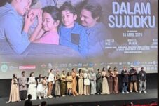 Film Dalam Sujudku Tayang 16 April 2026, Angkat Konflik Pernikahan dan Cinta Segitiga Penuh Emosi