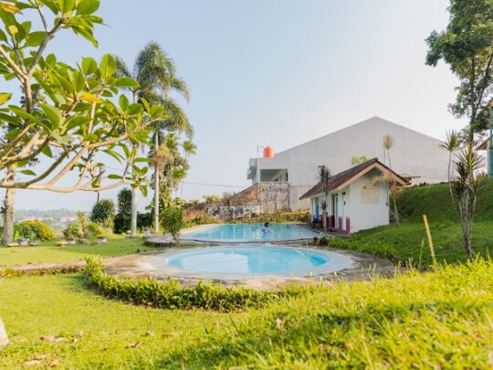 Hotel New Pesona Anggraini Puncak, Staycation Murah 2026 dengan Suasana Asri dan Fasilitas Lengkap