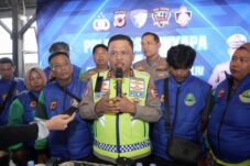 Polantas Menyapa di Sukabumi, Kakorlantas Perkuat Kolaborasi Humanis dengan Ojol Jelang May Day