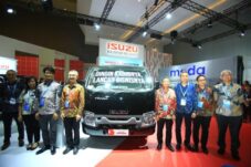 Isuzu Hadir di GIICOMVEC 2026, Luncurkan Isuzu Traga AC untuk Kendaraan Niaga Lebih Nyaman