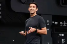 John Ternus Menjadi Nahkoda Baru Apple, Gantikan Tim Cook