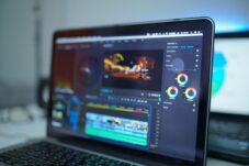 10 Tips Memilih Laptop Terbaik 2026: Panduan Lengkap Sesuai Kebutuhan & Budget