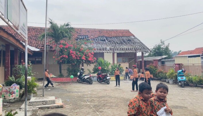 Ruang Kelas SD di Brebes Ambruk, Ruang Kepala Sekolah Disulap Jadi Kelas