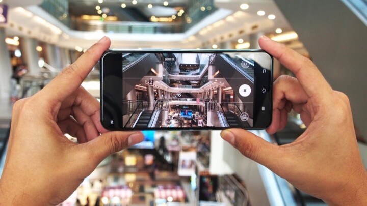 Teknologi Handphone Ini Memudahkan NgeVlog