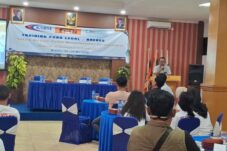 FKUI-KSBSI Brebes Latih Buruh Pahami Hak Ketenagakerjaan dan BPJS