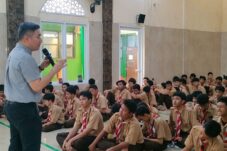 Dr. Ray Basrowi: Kepedulian Antarteman Jadi Kunci Kesehatan Mental Remaja
