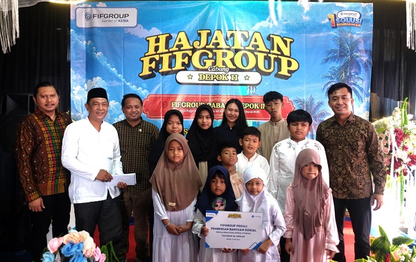 FIFGROUP Depok II Gelar Hajatan Meriah, Tebar Promo dan Bantuan Sosial