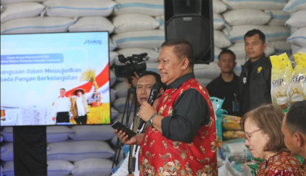 Dekan FH Unand Sebut Feri Amsari Tak Punya Data Pembanding soal Swasembada Pangan